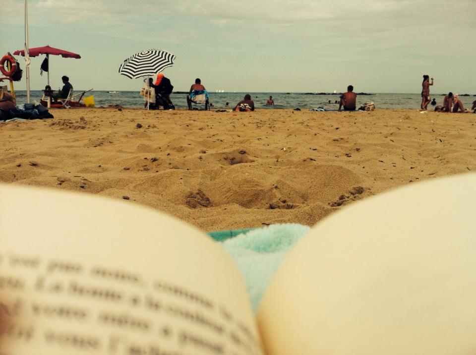 Lire la suite à propos de l’article Du sable entre les pages!